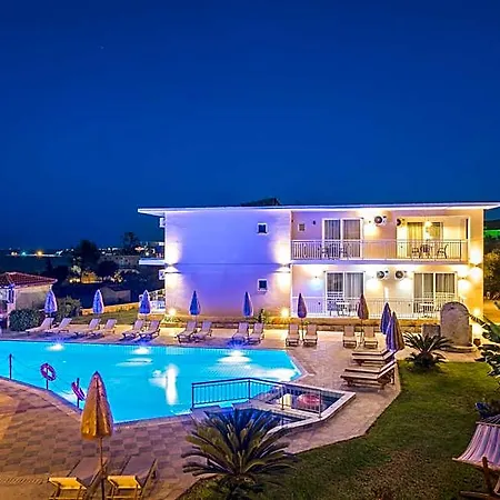 Amoudi Hotell 4*