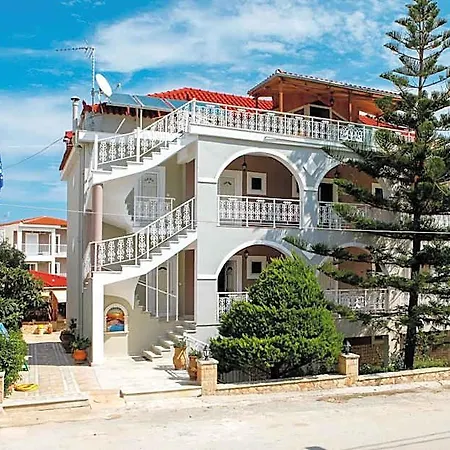 Hotell Amoudi 4*